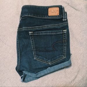 dark wash low-rise american eagle jean shorts